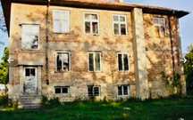 3-етажна масивна сграда в с. Сини Вир, област Шумен