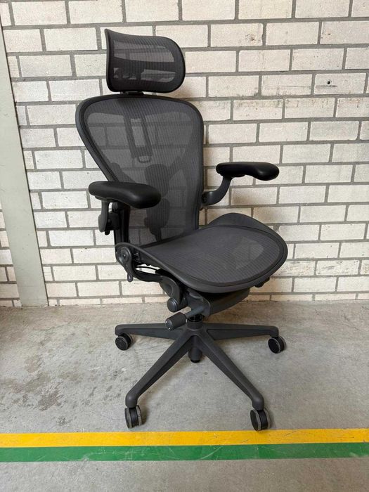 Showroommodel Herman Miller Aeron Remastered Graphite (Atlas Headrest)
