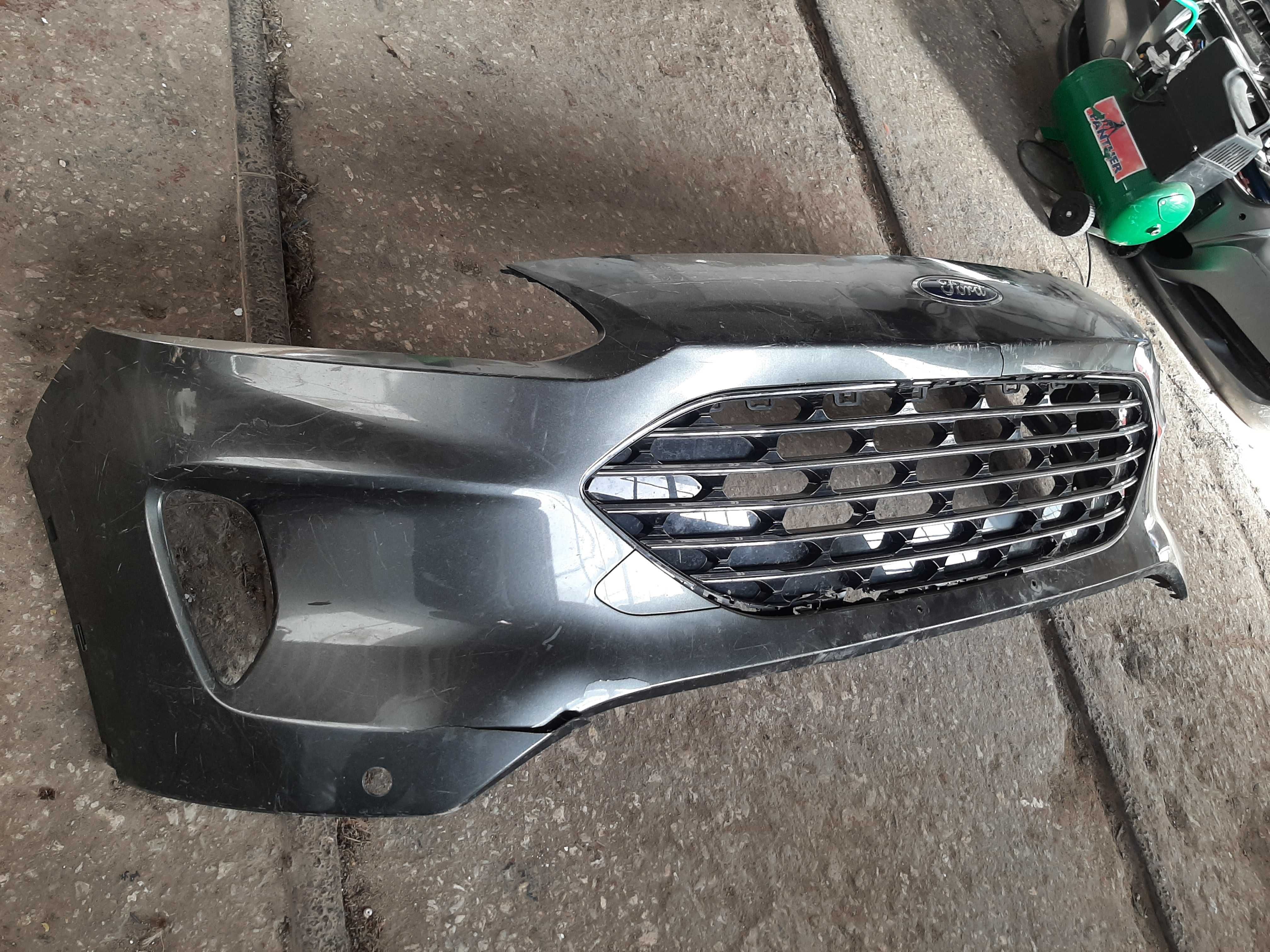 Предна броня за Форд Куга Ford Kuga 2020- 3бр