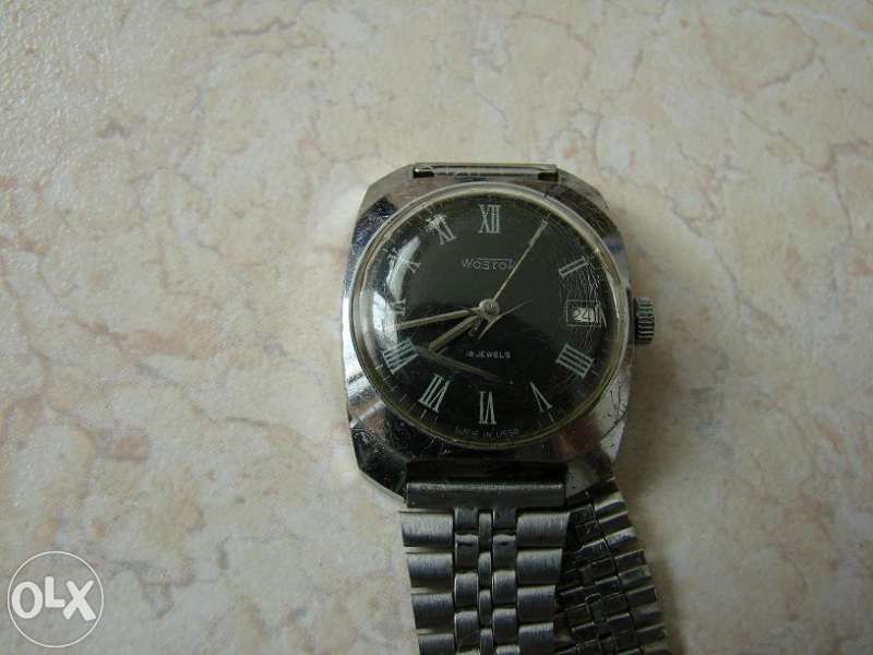 Продавам за колекционери стари часовници /работещи/ над 50год.