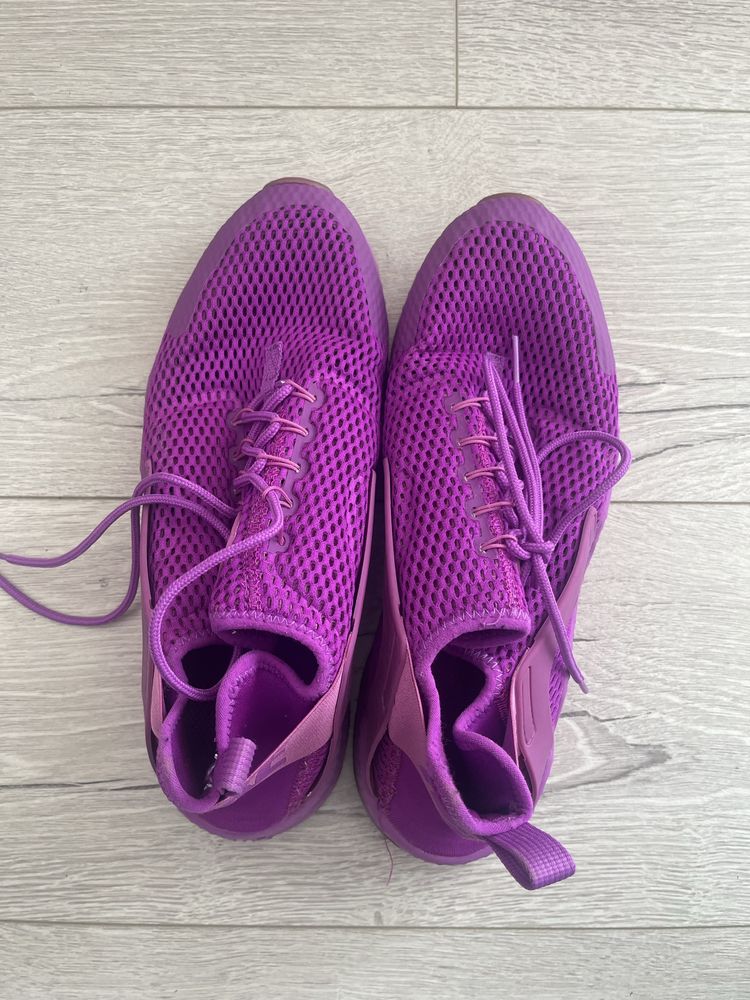 Nike Huarache Run 42
