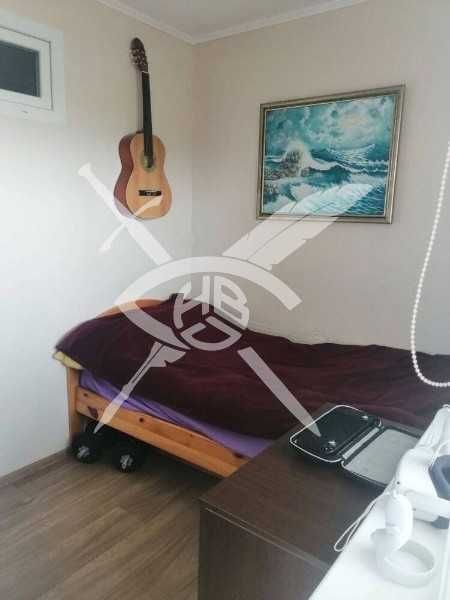 Продава се Четиристаен апартамент в София, Хладилника - 62 кв.м за 2023 €/кв.м - Снимка #1