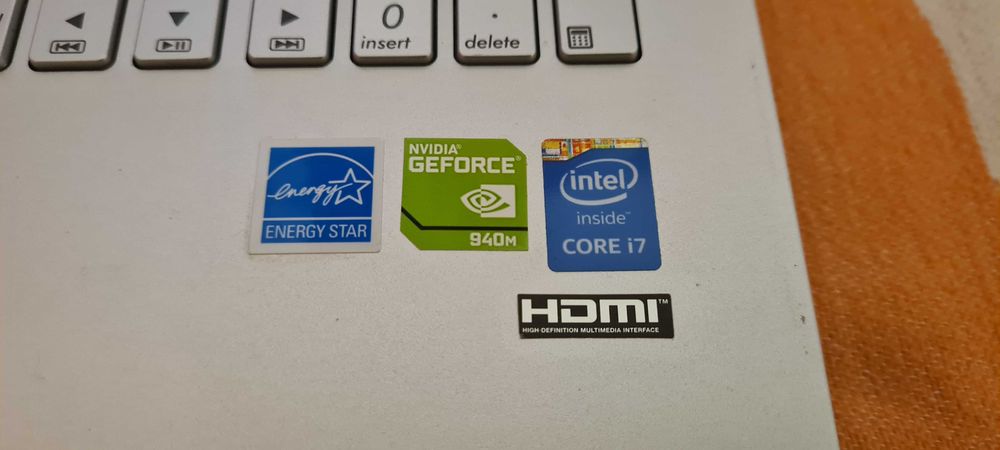 ASUS i7 cu 8 gb ram = 500 lei