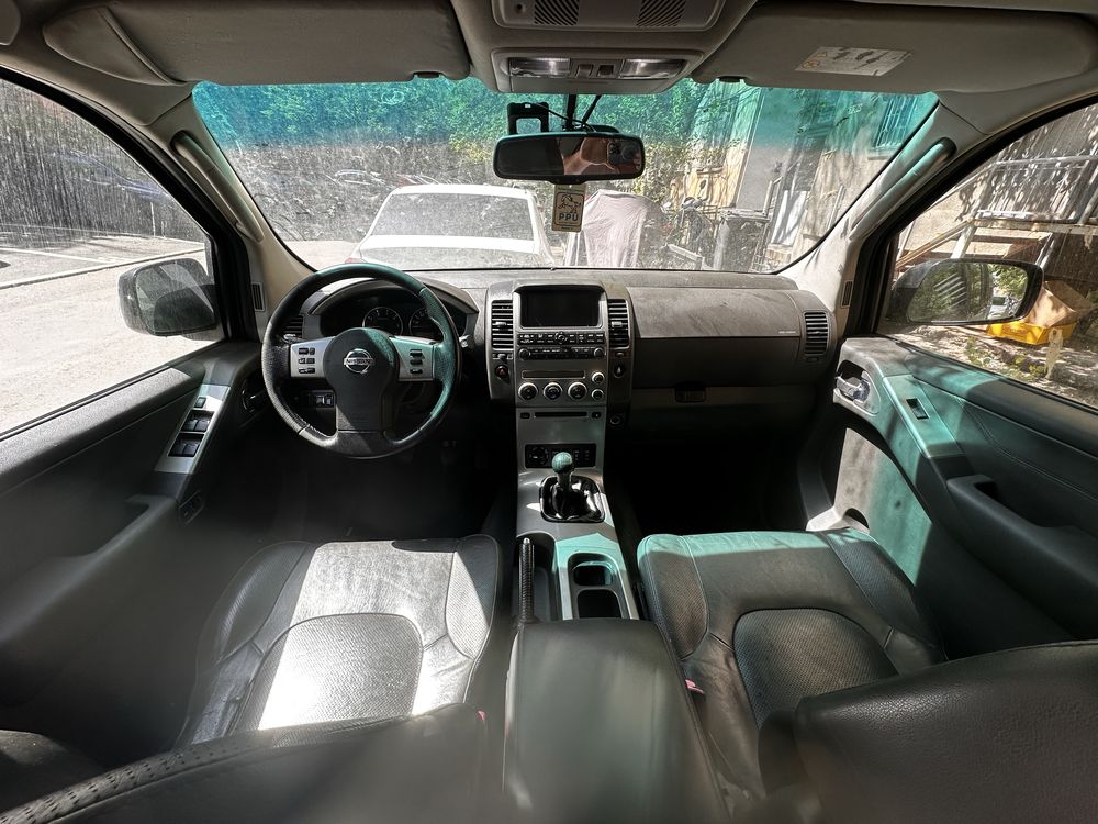 Nissan Pathfinder 7 locuri