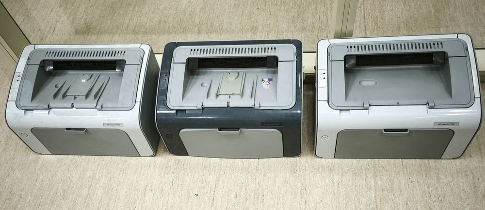 Принтер офисный HP P1102