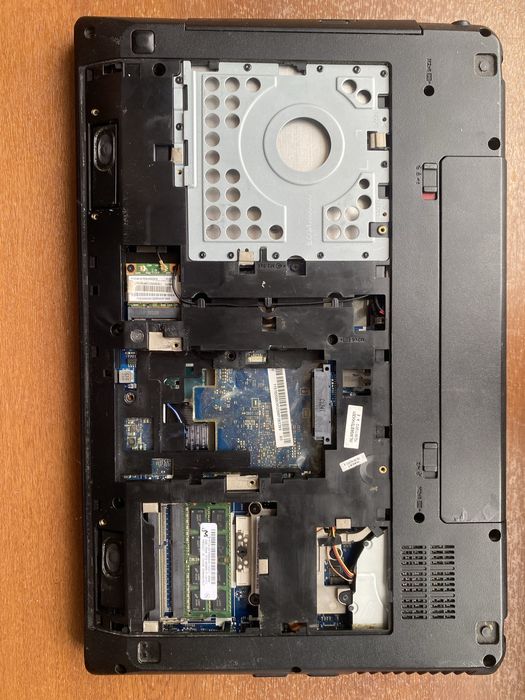 Материнская плата от lenova g580 в корпусе