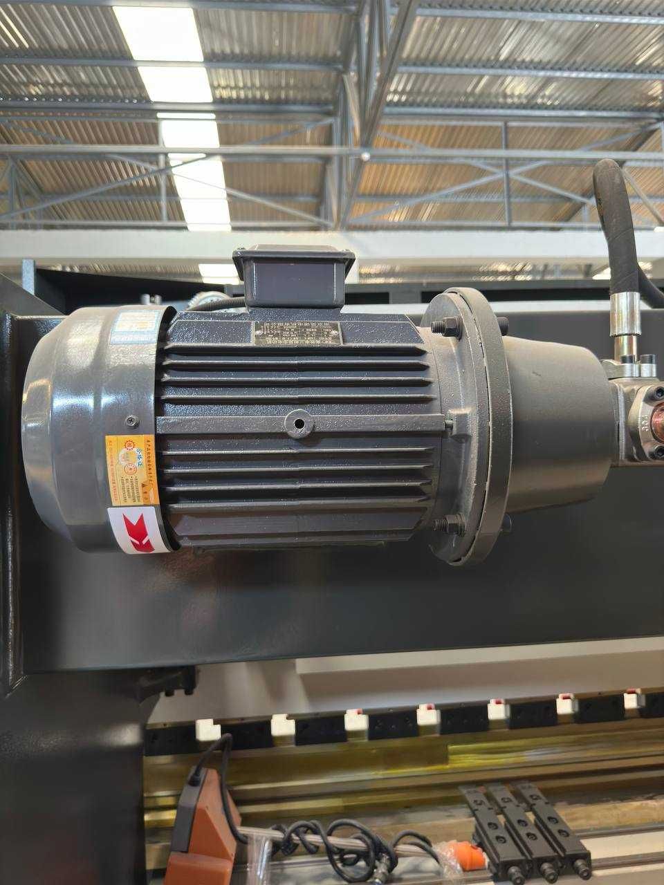 Листогиб 125Тx3200