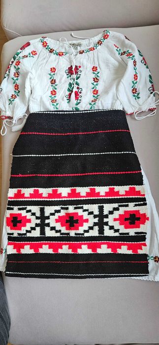 Costum popular fetiță mărimea 128