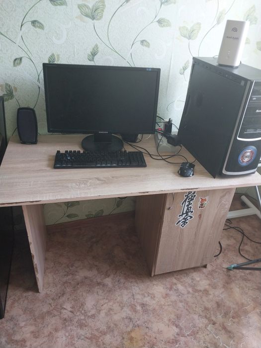 Продам стол бу в хорошем состоянии