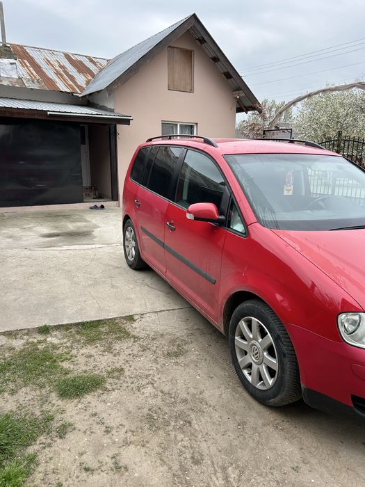 Vând touran 1.9 tdi