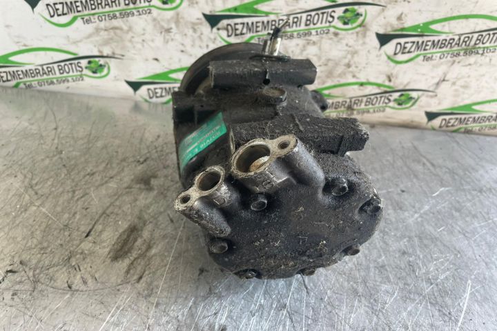 Compresor AC 8200117767 Dacia Logan prima generatie