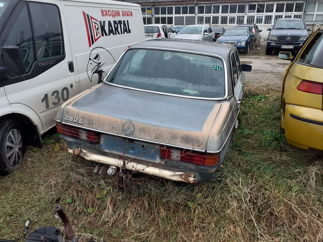 Мерцедес w123 200d на части