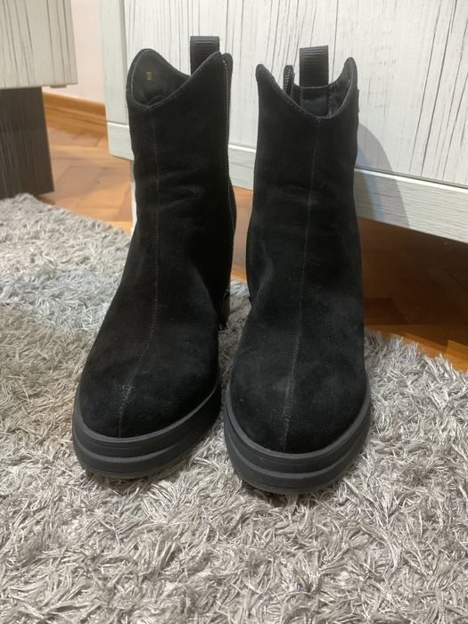 Vand Ghete iarna  de femei Marimea 37