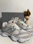 Adidasi New Balance 9060