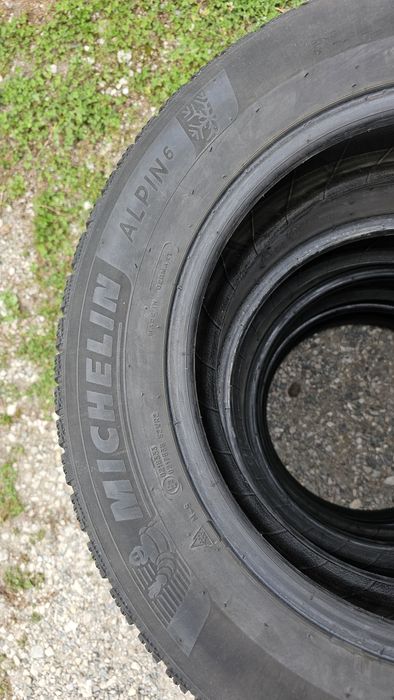 Vand 4 anvelope iarna 185 65 R 15 Michelin Alpin 6