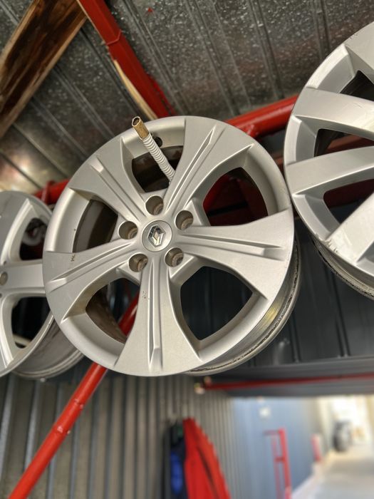 Set jante aliaj 5x114,3 R17 Renault!