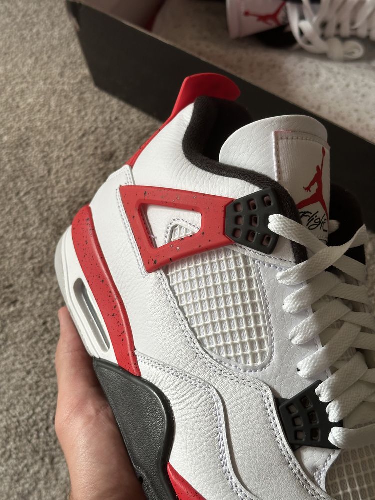 Air Jordan 4 Red Cement 41 / 44.5 / 46