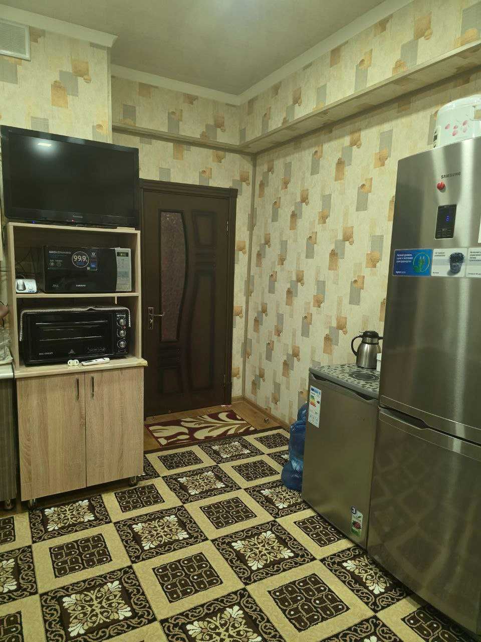 Дом в Нурафшоне перекресток Сагбон  (ориентир Probox) 130м², 4 комнаты
