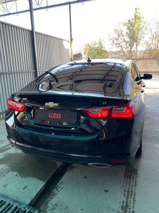 Malibu 2 qora 2.4 Atmosferniy Sotiladi