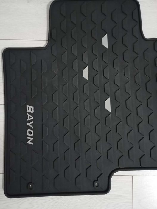 Vând covorașe originale Hyundai bayon