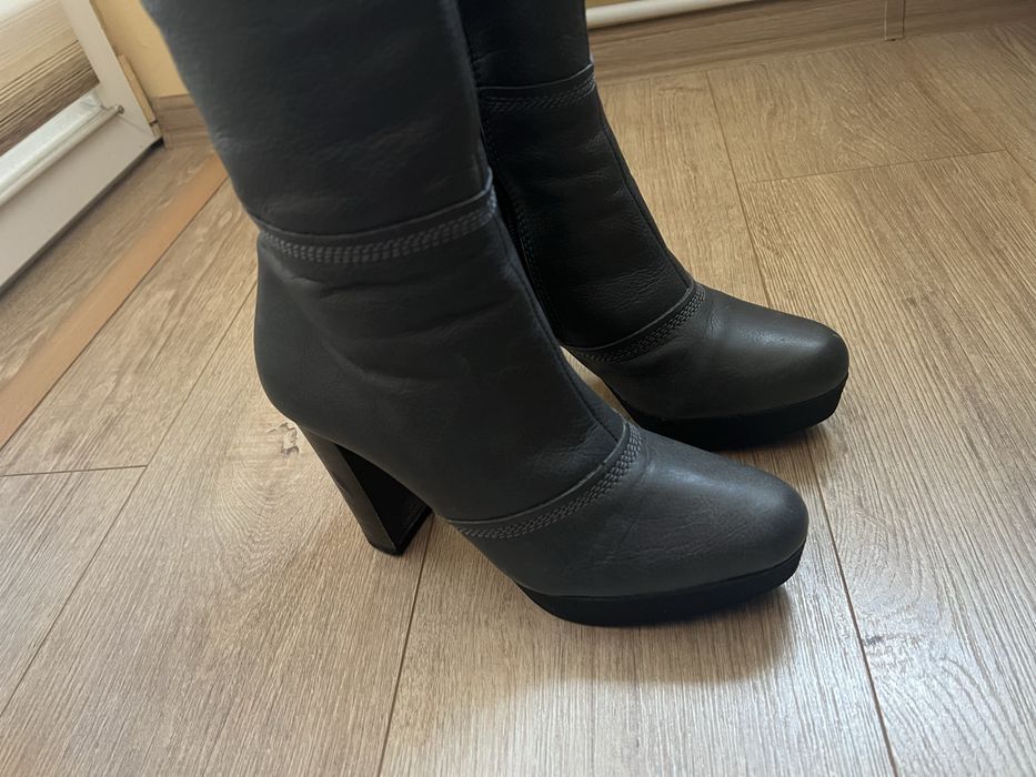 Ботуши на висок ток от естествена кожа, размер 38