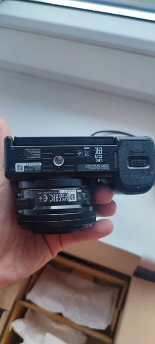 Mirrorless SONY Alpha ZV-E10, 24.2MP, 4K, + Obiectiv 16-50mm