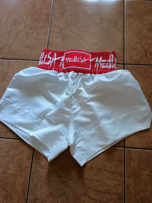 Short  Muay -Thay,   Medusa.. L - XL. Nou cu eticheta.
