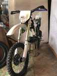 Kavasaki kx 250 se vinde cu tot ce e in poza