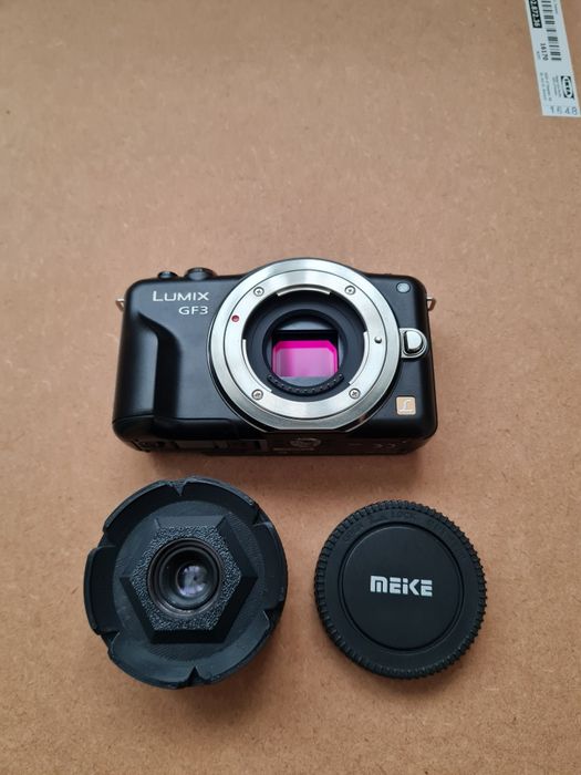 Продавам focus free Panasonic Lumix GF3 combo