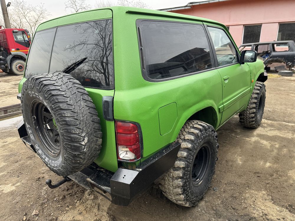 Dezmembrez Nissan Patrol Y61 2.8td scurt