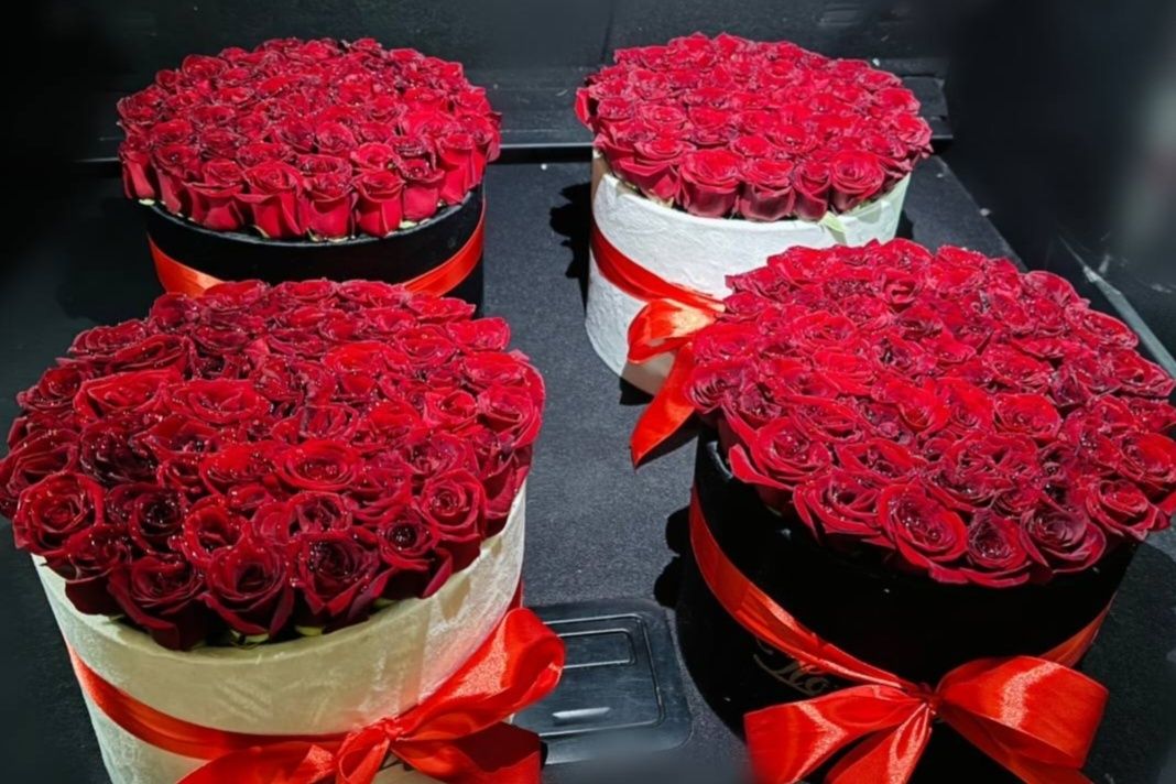 Розы доставка 101 роза. 400.000сум