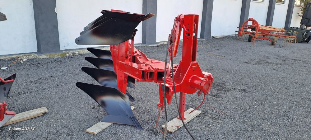 Plug 4 trupite piesa