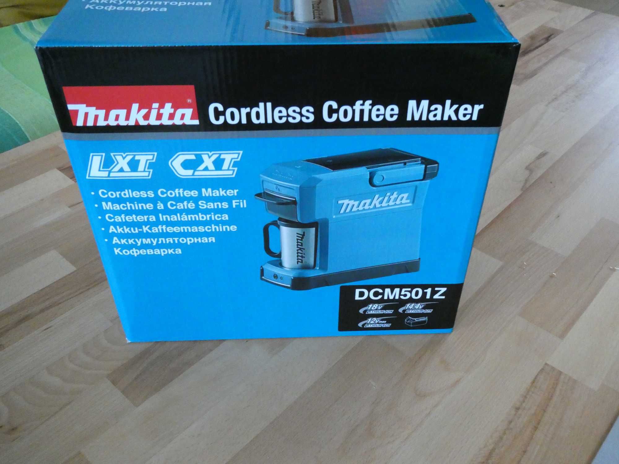 Кафе машина Makita DCM501Z