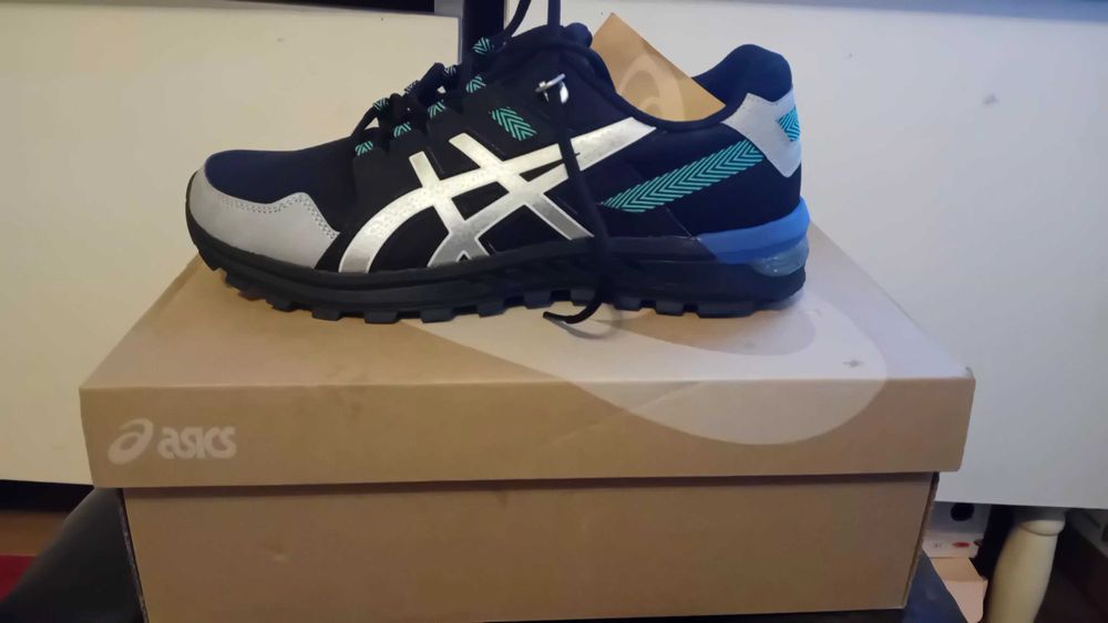 Оригинални маратонки