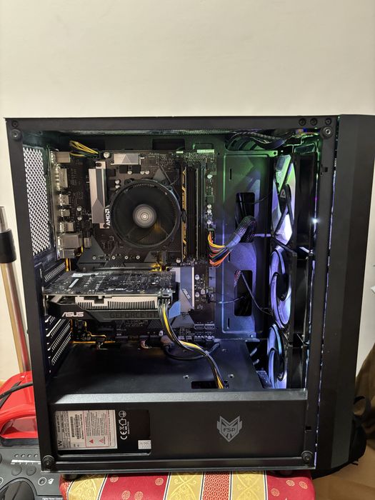 Продавам геймърски компютър