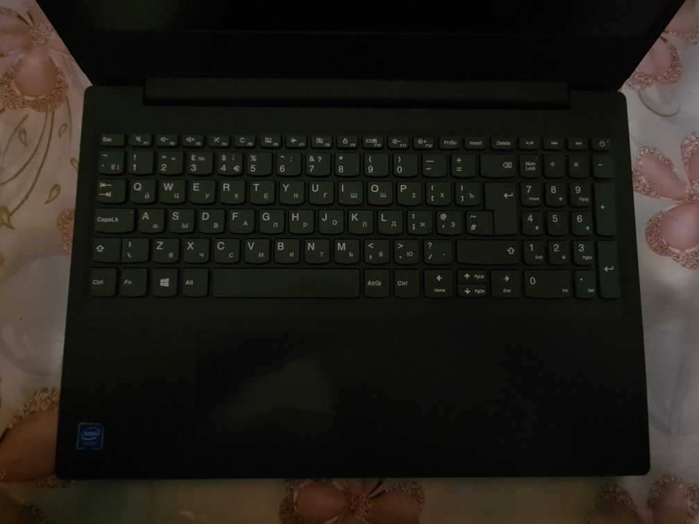 Noutbuk lenovo ideal