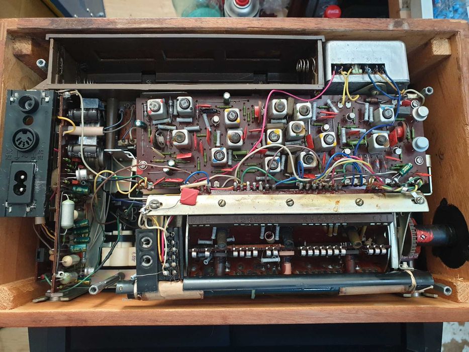 Aparat de radio Selena B211