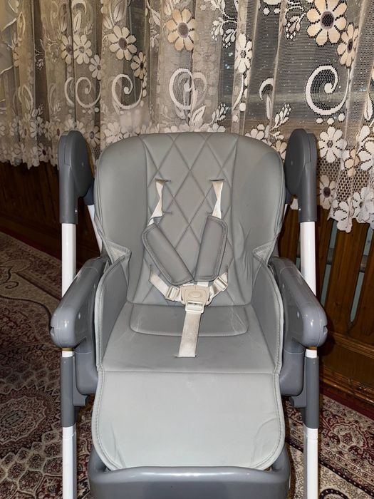 Детский стульчик для кормления