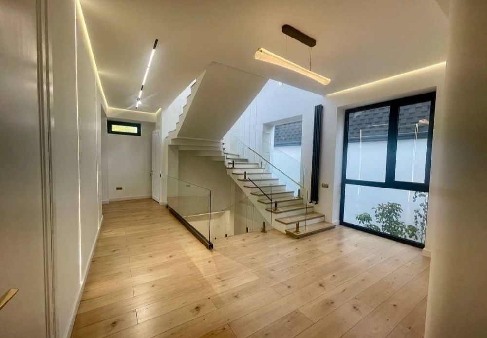 Мирзо Улугбекский район 400м2
Ул. Циолковского 
Дом