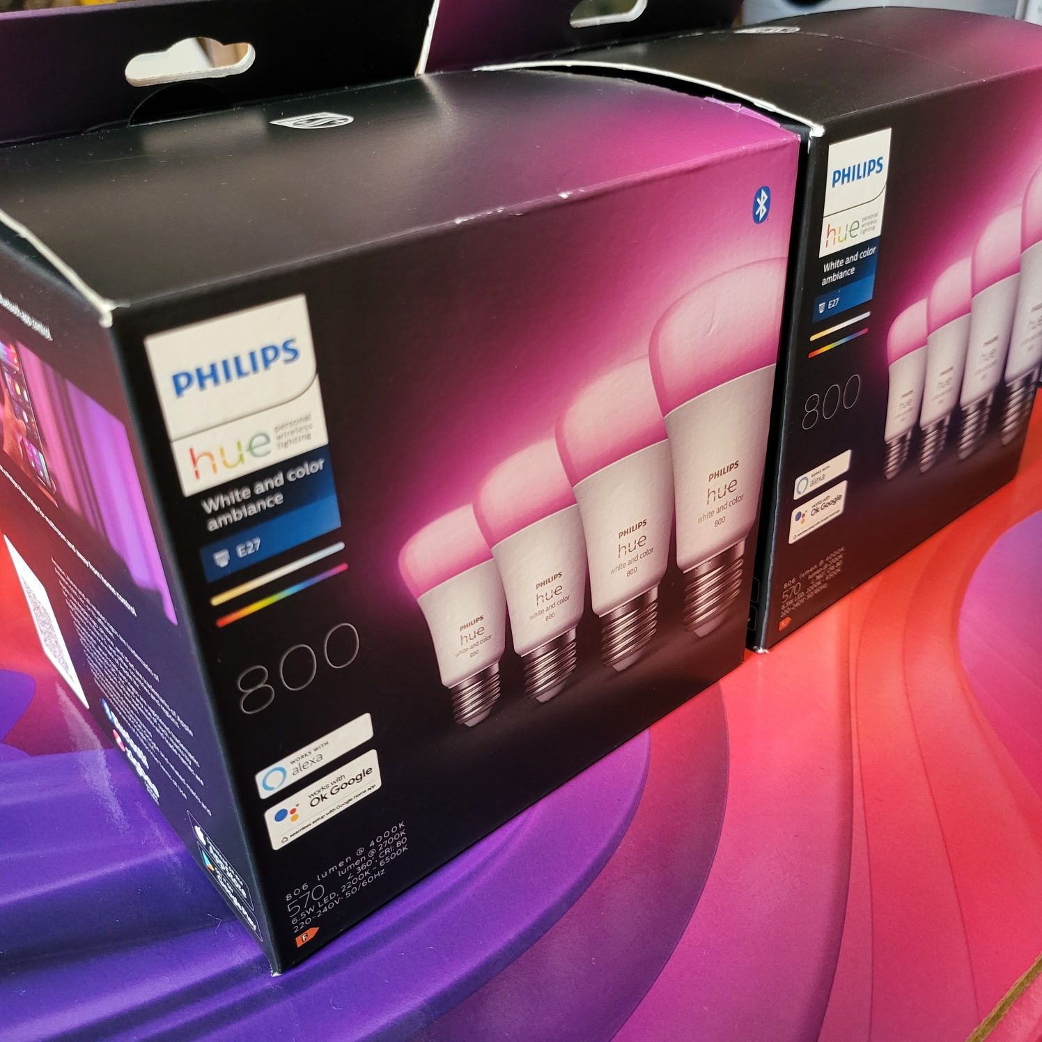 НОВИ-Смарт LED Крушки Philips Hue White And Color Ambience, E27, 806lm