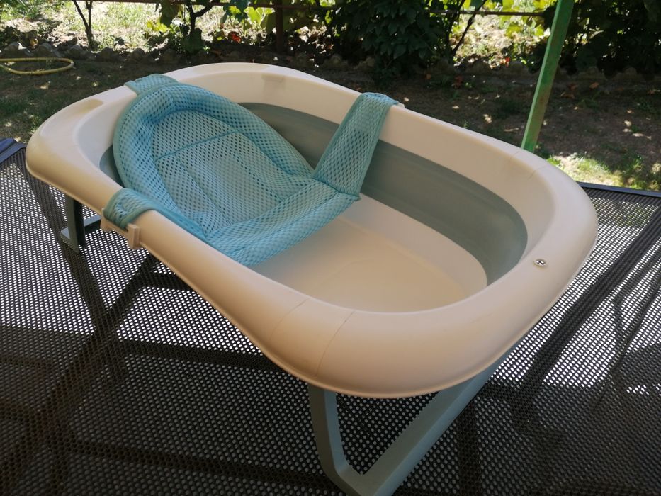 Cadita vanita pliabila pentru imbaiat copiii