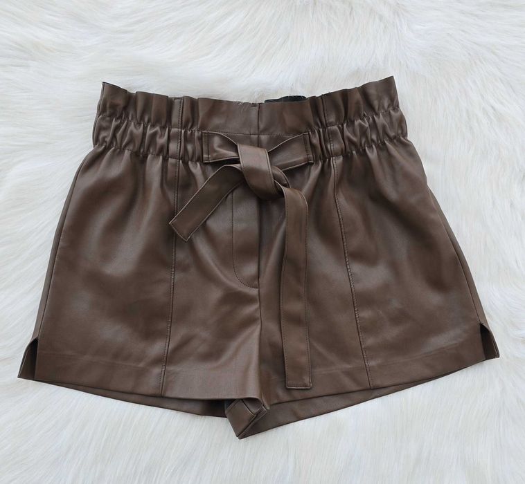 Кожени панталони размер Л