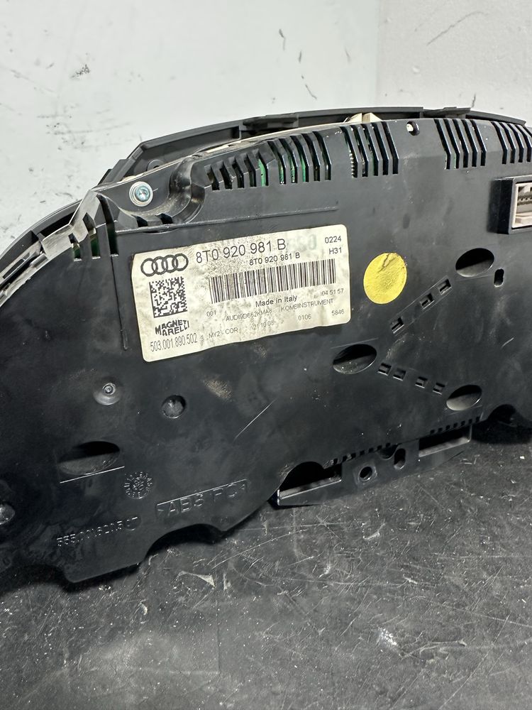 Ceas ceasuri bord Audi a5 8T 2.7 TDI 3.0 TDI 8T0920981B