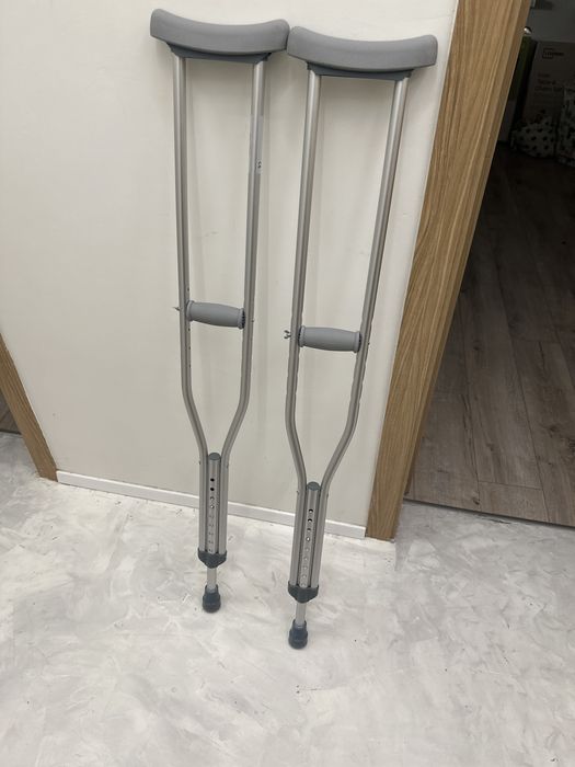 Алуминиеви патерици