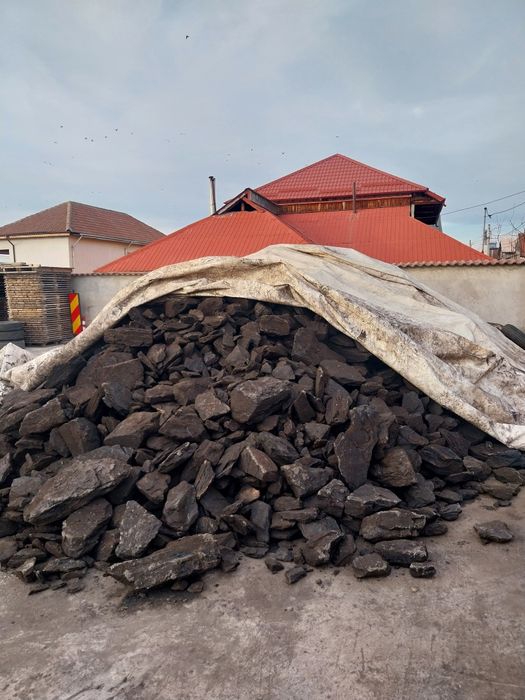 Cărbuni lignit pentru centrale și sobe,