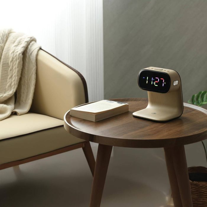 Прикроватные часы / часы с беспроводной зарядкой /Доставка 24/7