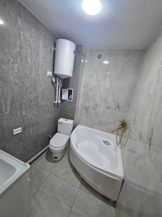 Продаётся 2х комн квартира на 2 этаже Ор-р 5 микрорайон