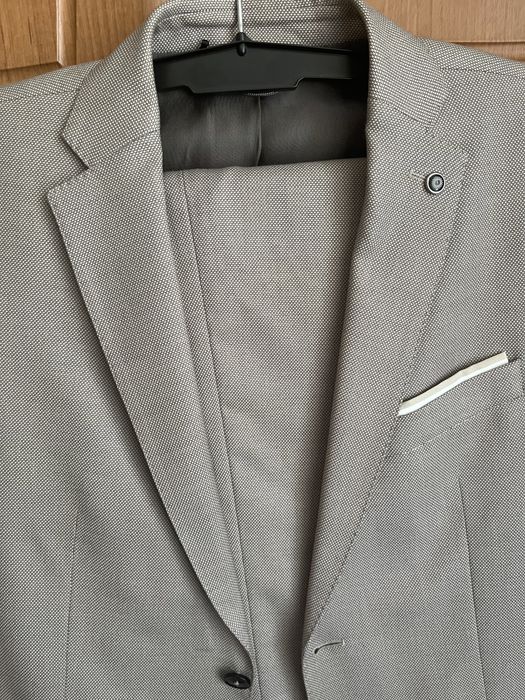 Costum barbati Zara