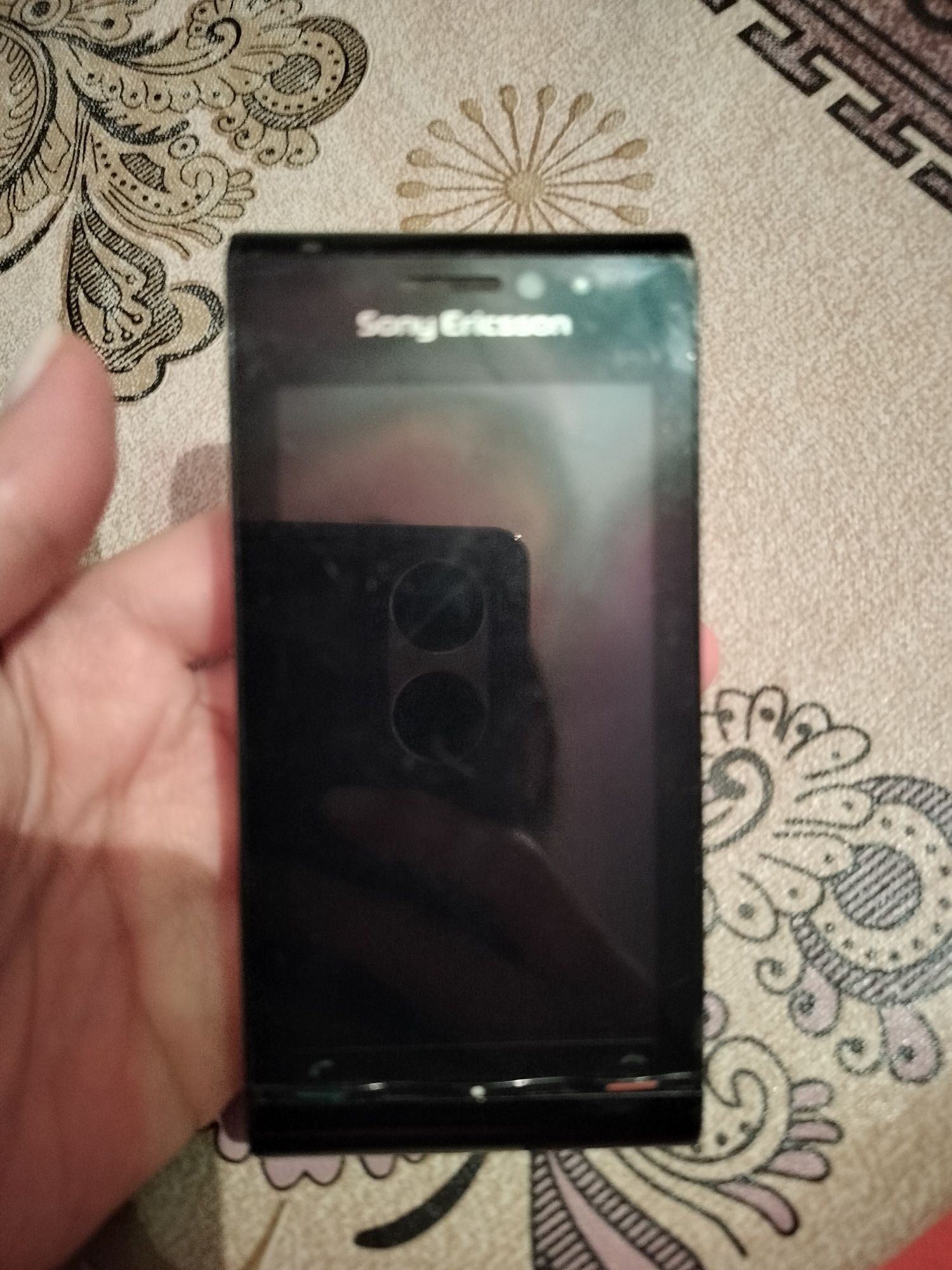Sony Ericsson телефон