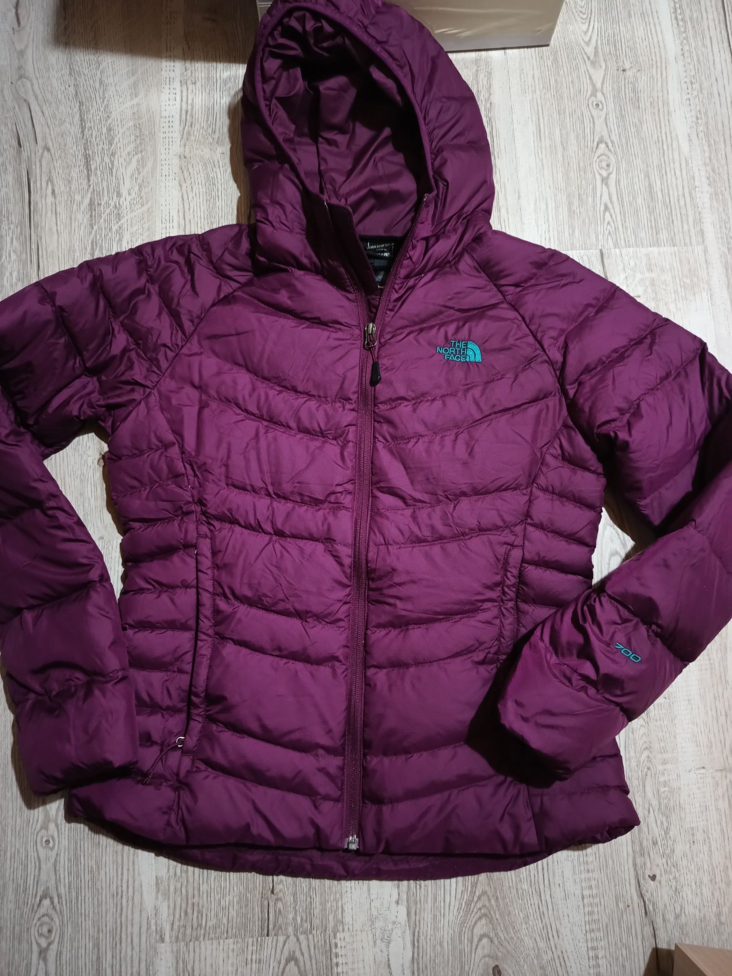 Geacă The North Face 700 cu puf